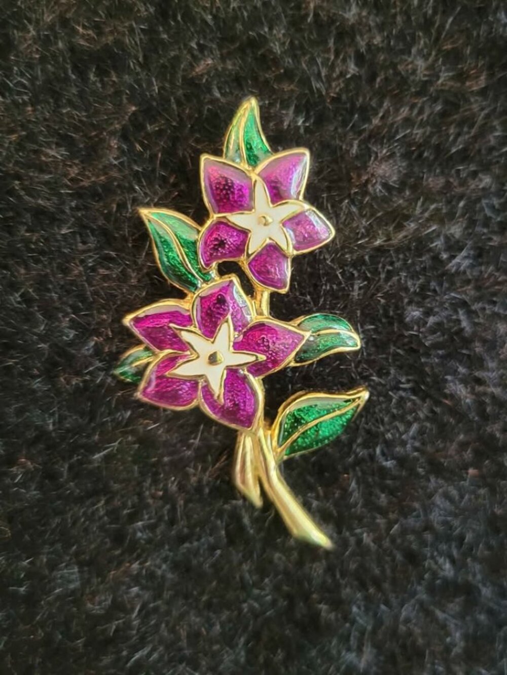Vintage Flower Brooch/Pin Featuring Purple And Green Enamel With White Accents